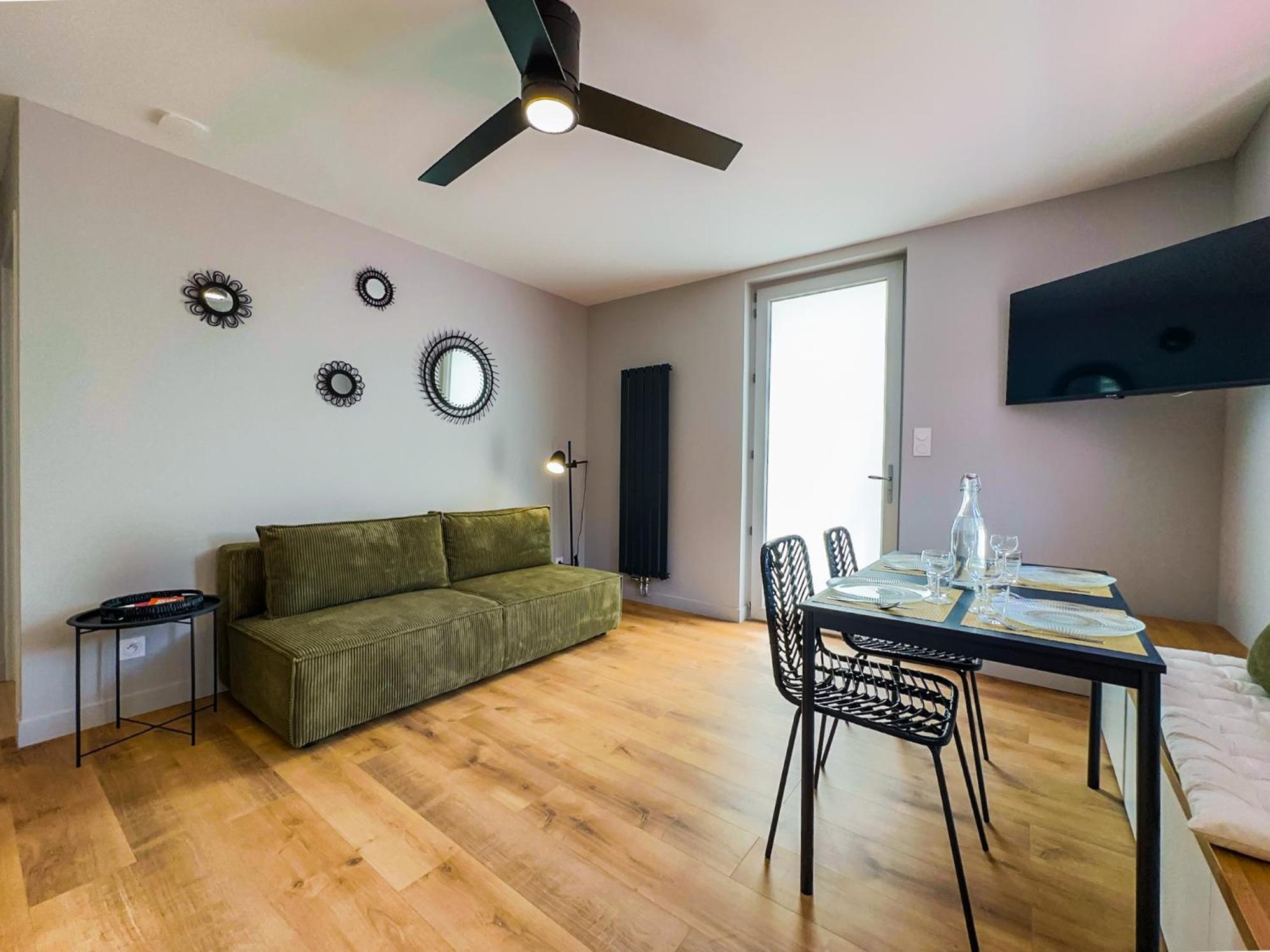 Serenity Suite Vénissieux المظهر الخارجي الصورة