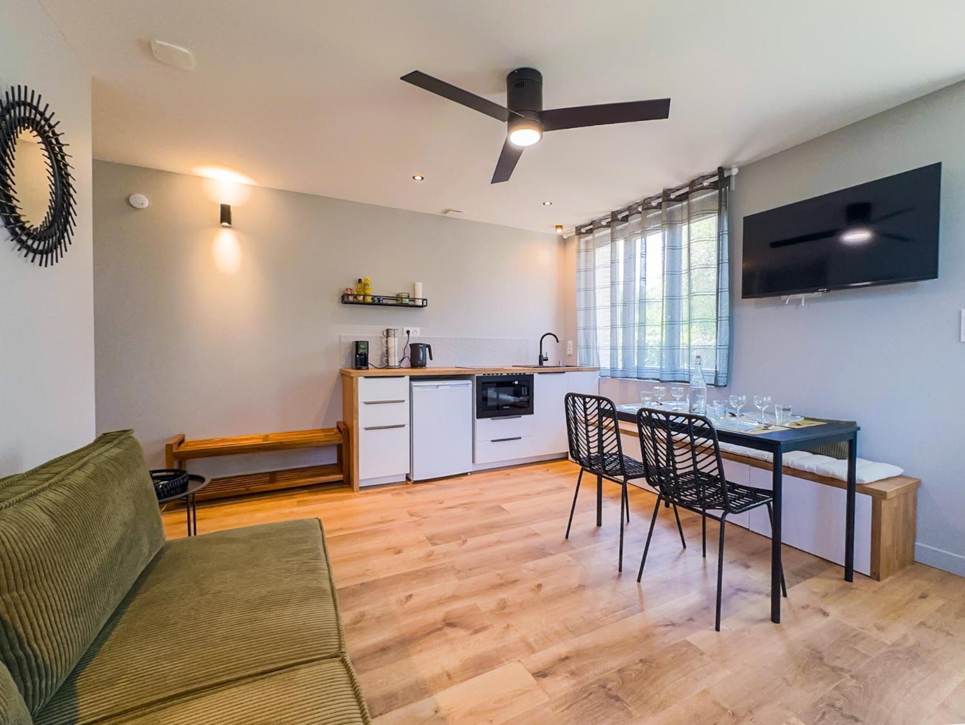 Serenity Suite Vénissieux المظهر الخارجي الصورة